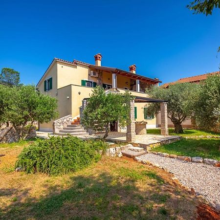 Villa ReaBrseč エクステリア 写真