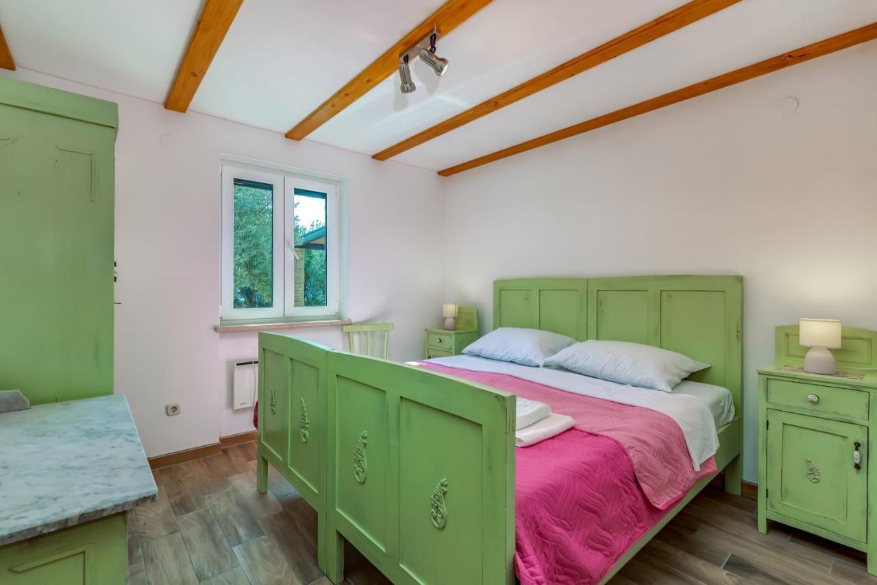 Villa ReaBrseč エクステリア 写真