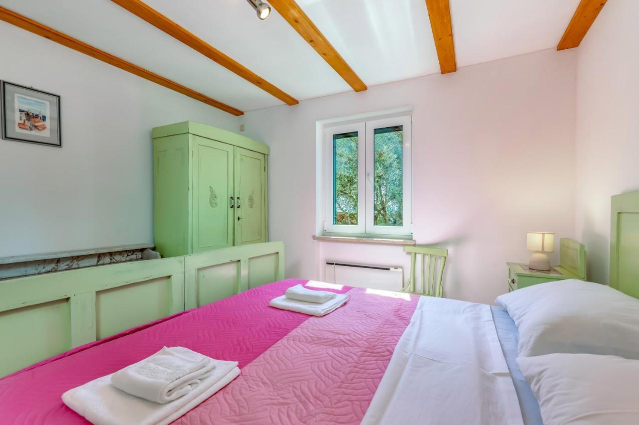 Villa ReaBrseč エクステリア 写真