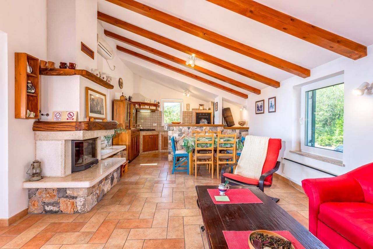 Villa ReaBrseč エクステリア 写真